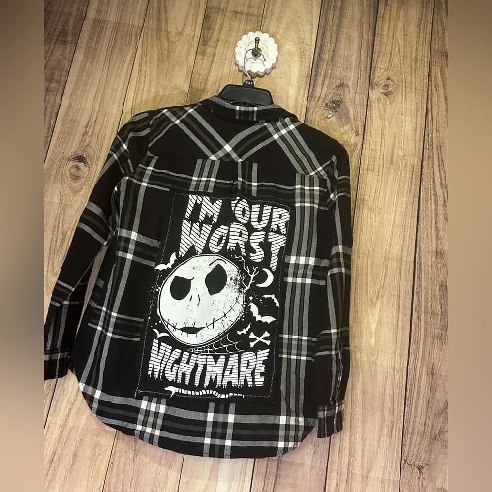 NWT UpCycled Graphic Flannel Jack Skeleton Graphic Flannel Size Petite Medium